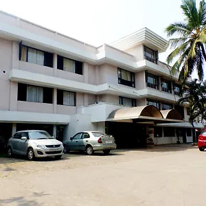 Hotel Highway Garden Kochi
