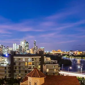 Aparthotel Hillcrest Brisbane